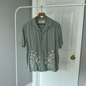 Abercrombie light green embroidered camp collar shirt